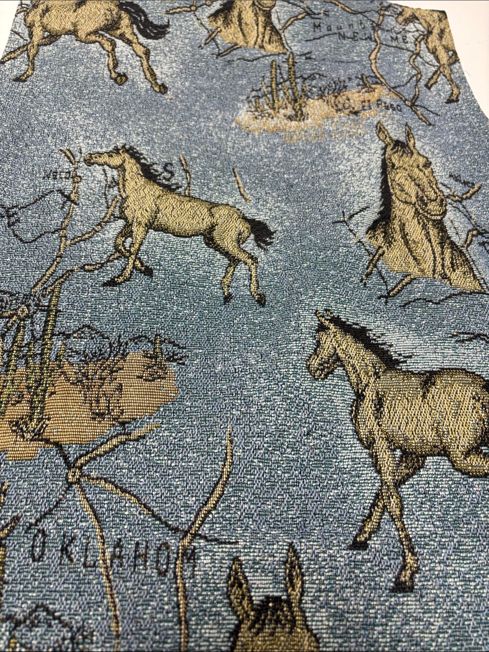Southwest Canyon Women's Blue Horse Print Vest - Picture 7 of 11